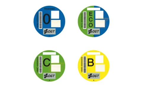 Etiquetas DGT: 0, ECO, C, B. ¿Qué etiqueta tiene mi coche?