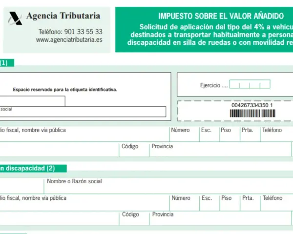 Formulario de la Agencia Tributaria para solicitar el tipo reducido del 4% de IVA en la compra de un coche para personas con movilidad reducida.
