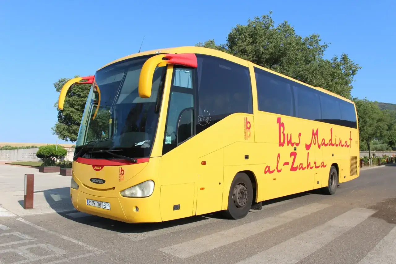 Autob&uacute;s amarillo 
